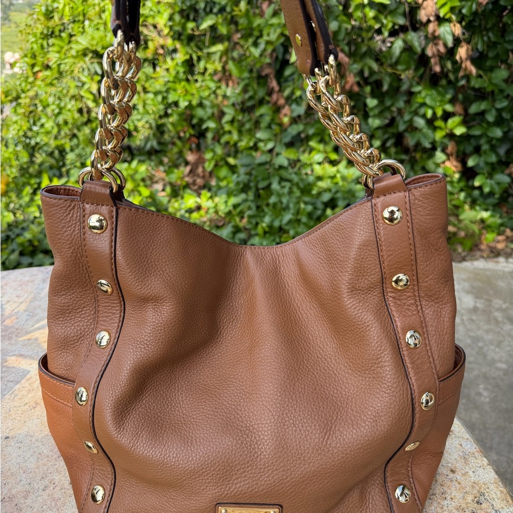 Michael Kors Delaney Leather Shoulder Tote Bag with Gold Chain
